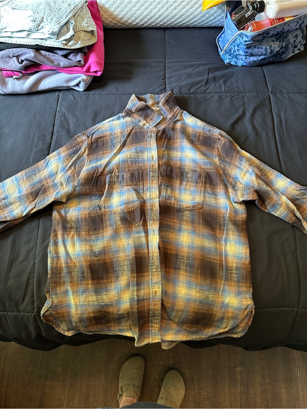 American Eagle Outfitters Brown & Blue Plaid Button-Down Shirt